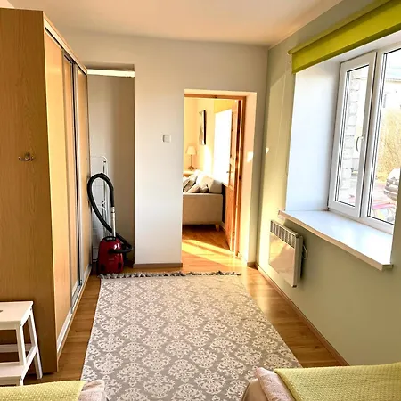 Maria Rootsi 9 Kuressaare